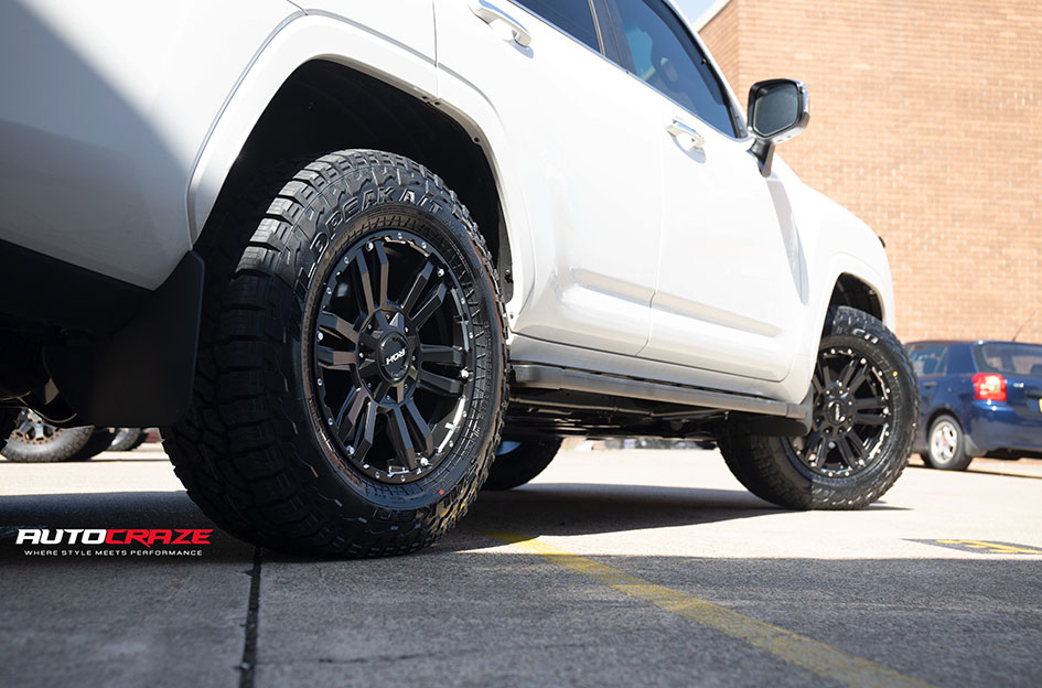 TOYOTA LANDCRUISER 300 SERIES ROH VAPOUR MATT BLACK / SILVER BOLTS