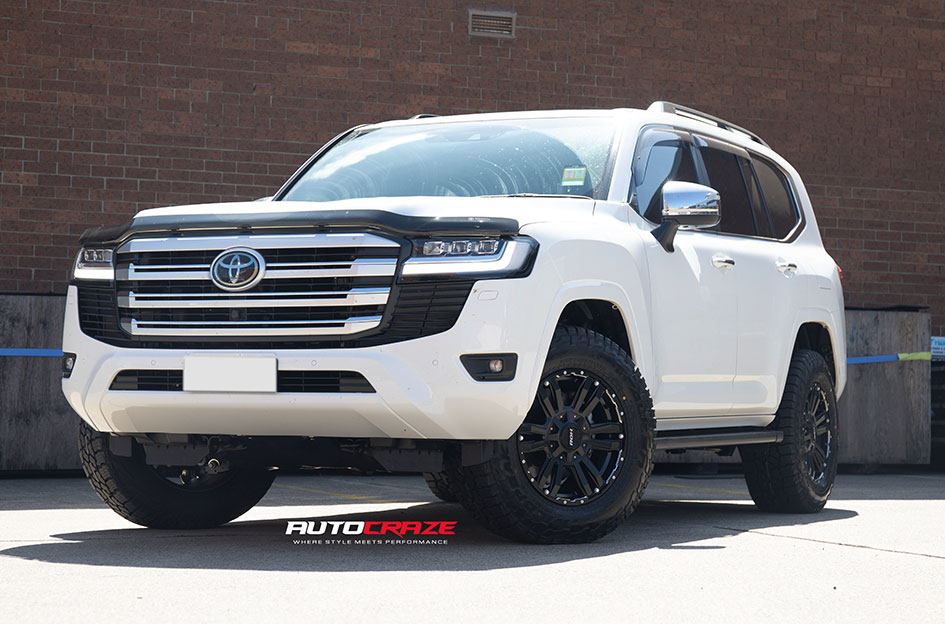 TOYOTA LANDCRUISER 300 SERIES ROH VAPOUR MATT BLACK / SILVER BOLTS