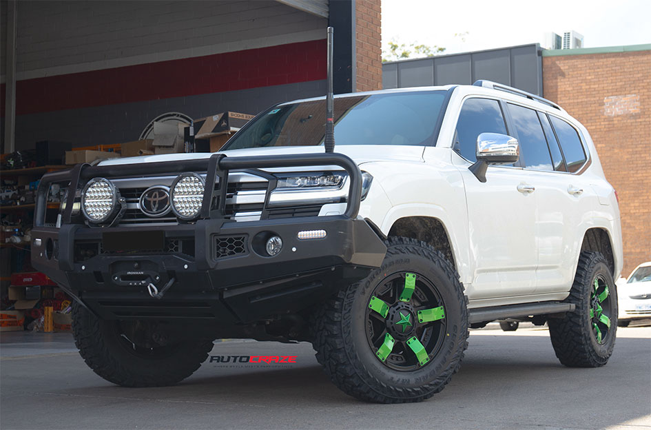 TOYOTA LANDCRUISER 300 SERIES KMC ROCKSTAR XD 2 MATTE BLACK