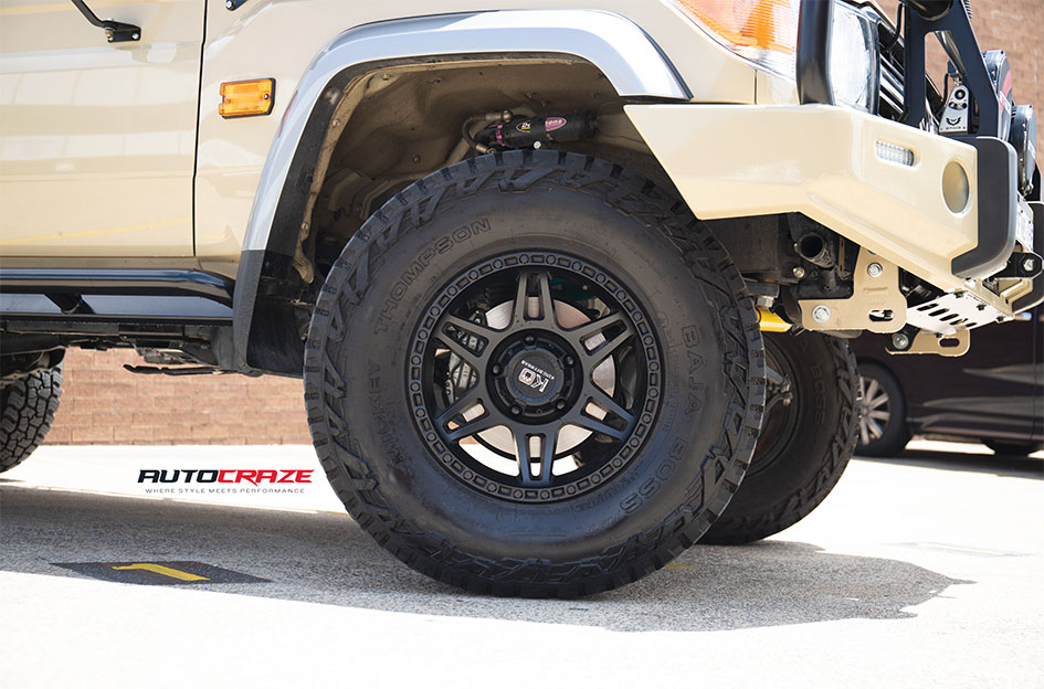 TOYOTA LANDCRUISER 70 SERIES KING KONG SATIN BLACK