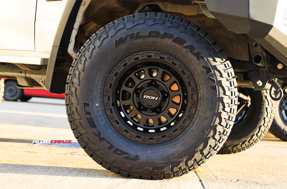 TOYOTA LANDCRUISER 70 SERIES ROH ASSAULT MATT BLACK 