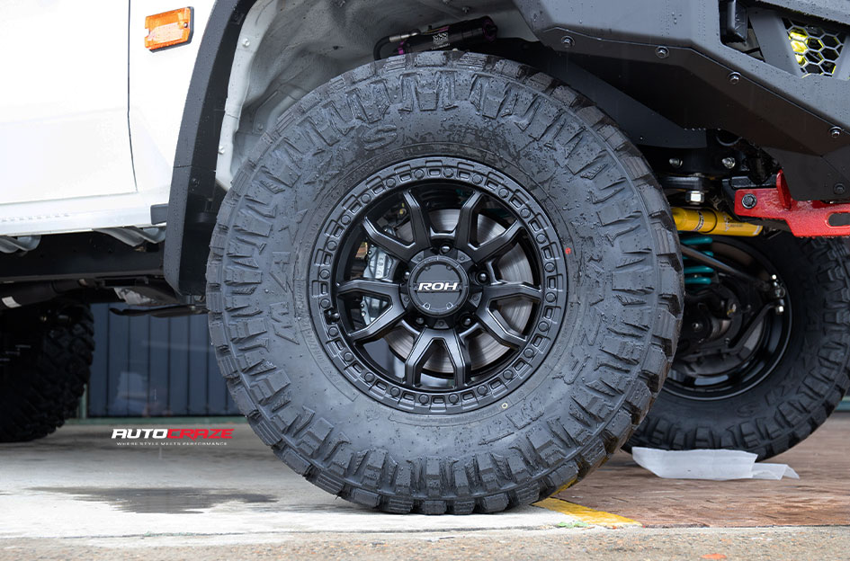 TOYOTA LANDCRUISER 70 SERIES ROH RAID MATTE BLACK 