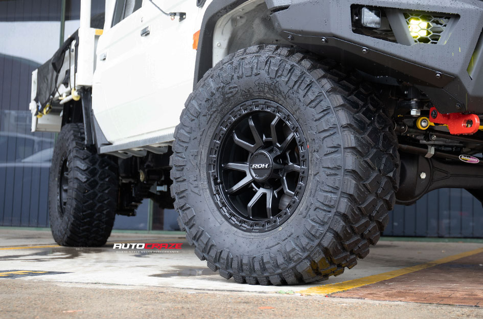 TOYOTA LANDCRUISER 70 SERIES ROH RAID MATTE BLACK 