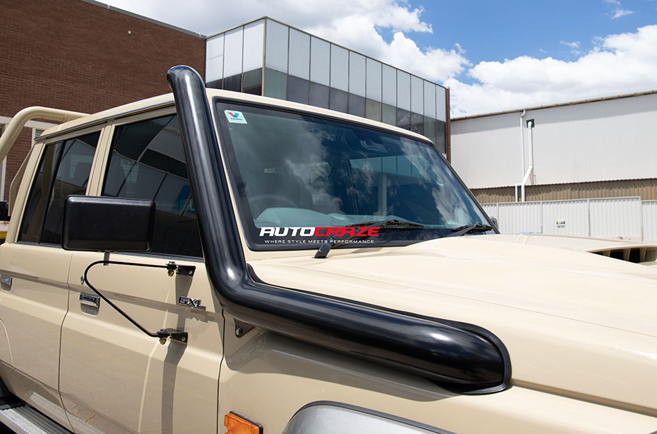 TOYOTA LANDCRUISER 70 SERIES ROH VAPOUR MATT BLACK / SILVER BOLTS