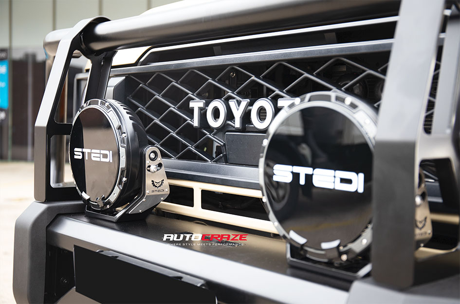 TOYOTA LANDCRUISER 79 SERIES ROH ASSAULT MATT BLACK 
