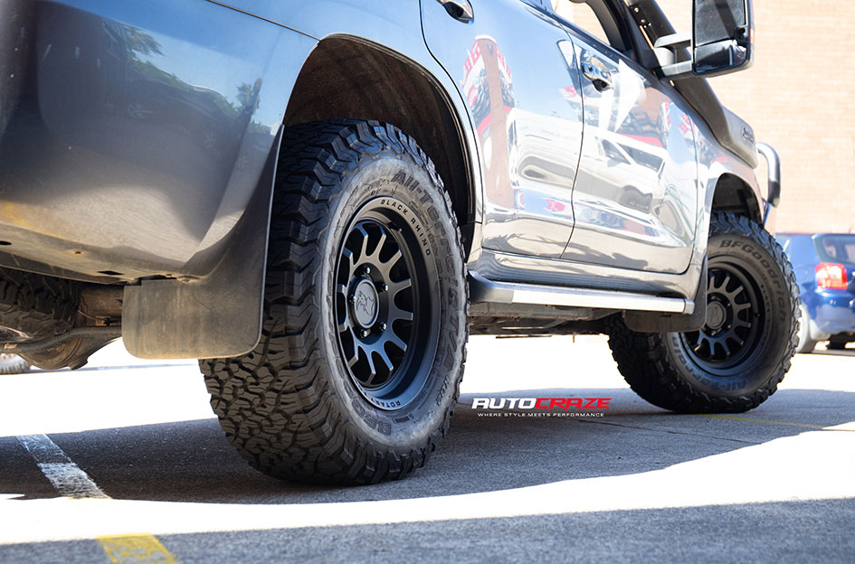 TOYOTA LANDCRUISER 200 SERIES BLACK RHINO RAPID MATTE BLACK 