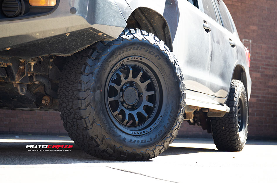 TOYOTA LANDCRUISER 200 SERIES BLACK RHINO RAPID MATTE BLACK 