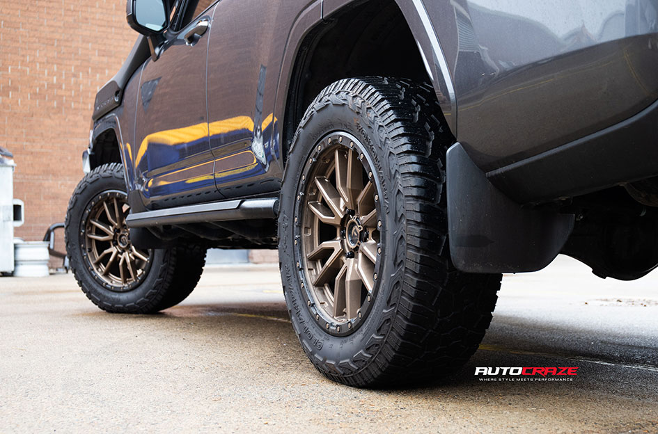 TOYOTA LANDCRUISER 300 SERIES FUEL REBEL 6 BRONZE W/ BLACK LIP