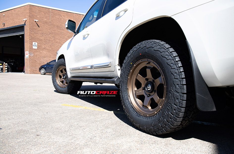 TOYOTA LANDCRUISER 200 SERIES FUEL SHOK BRONZE 