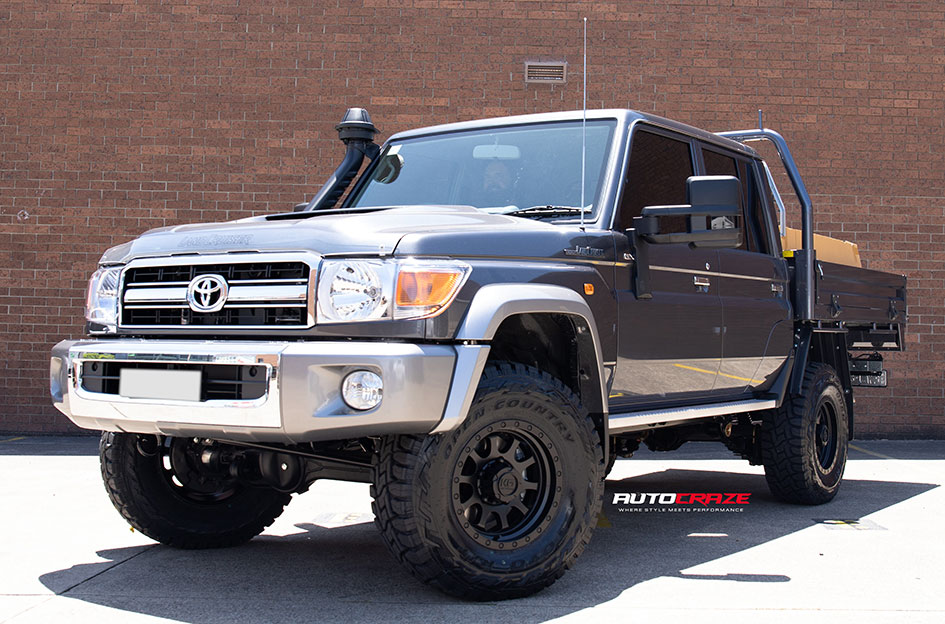 TOYOTA LANDCRUISER 70 SERIES KING HURRICANE SATIN BLACK 