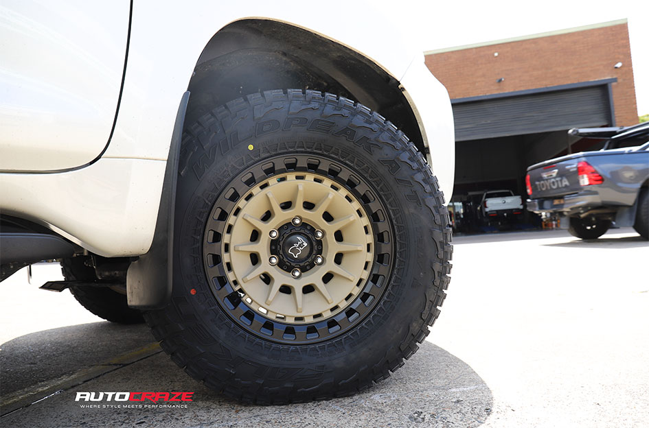 TOYOTA LANDCRUISER PRADO BLACK RHINO BARRAGE DESERT SAND ON MATTE BLACK