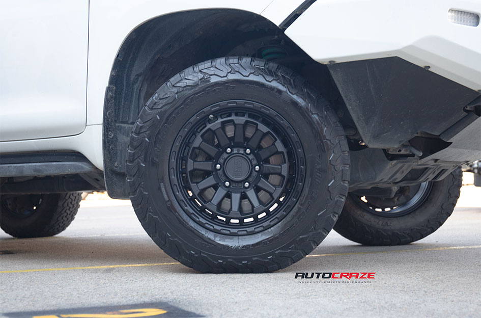 TOYOTA LANDCRUISER PRADO BLACK RHINO RAID MATTE BLACK