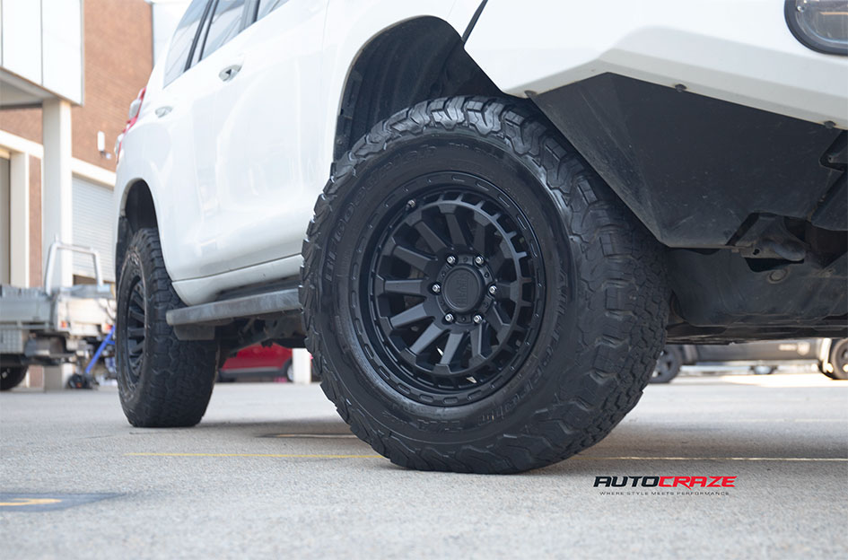 TOYOTA LANDCRUISER PRADO BLACK RHINO RAID MATTE BLACK