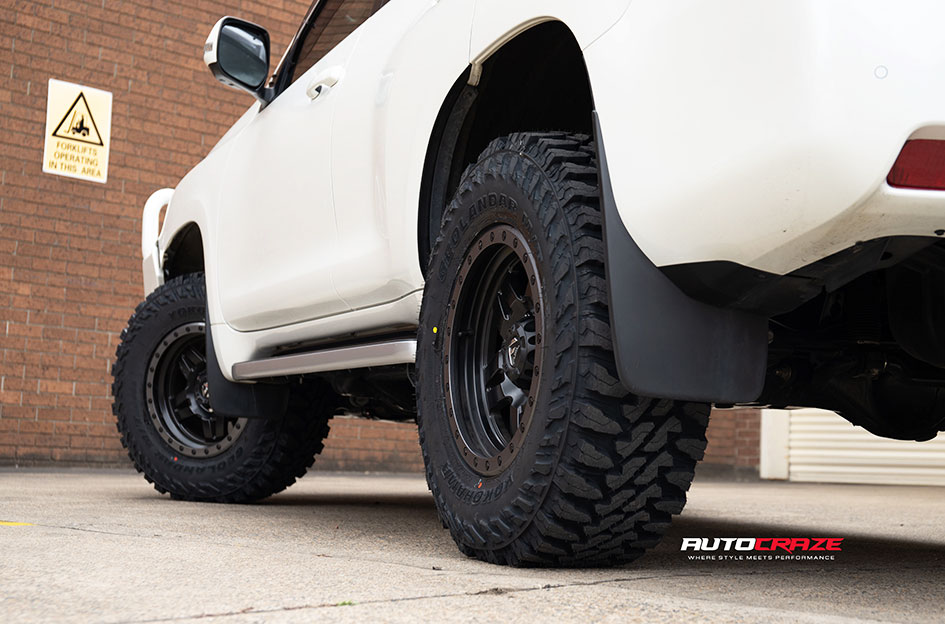 TOYOTA LANDCRUISER PRADO FUEL ANZA MATTE BLACK W/ ANTHRACITE RING 