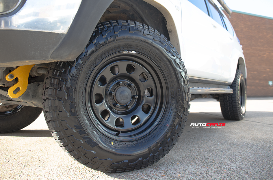 TOYOTA LANDCRUISER PRADO KING D-HOLE BLACK