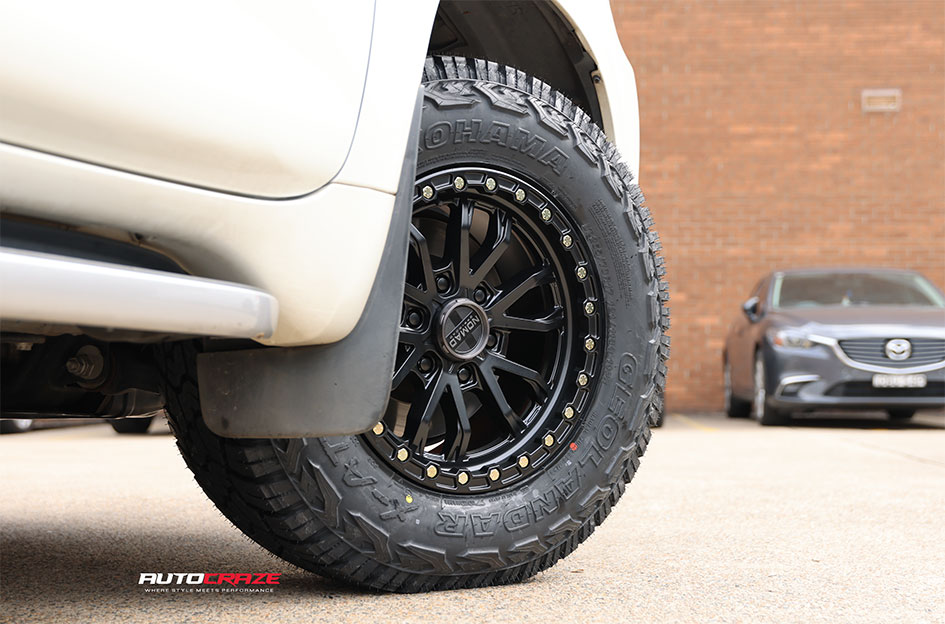 TOYOTA LANDCRUISER PRADO NOMAD N133 SATIN BLACK 