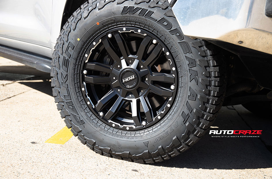 TOYOTA LANDCRUISER 200 SERIES ROH VAPOUR MATT BLACK / SILVER BOLTS