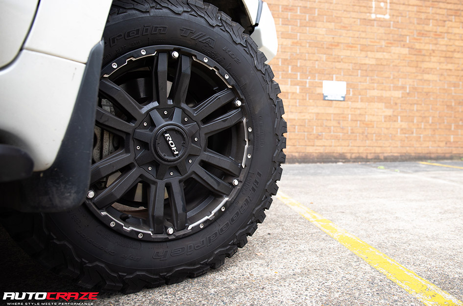 TOYOTA LANDCRUISER 200 SERIES ROH VAPOUR MATTE BLACK 