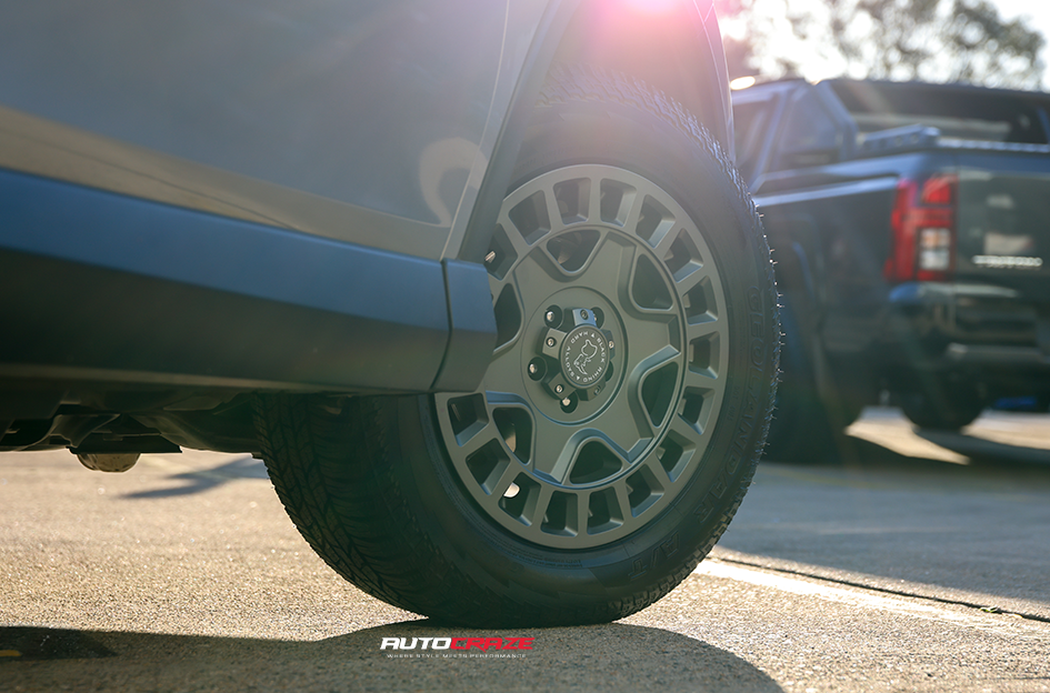 TOYOTA RAV4 BLACK RHINO YORK MATTE GUNMETAL