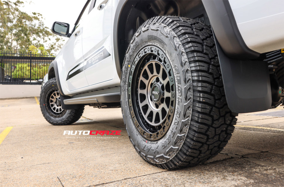 VOLKSWAGEN AMAROK NEXT GEN ROH ASSAULT MATT BLACK WITH BLACK BOLTS AND GRAPHITE FACE
