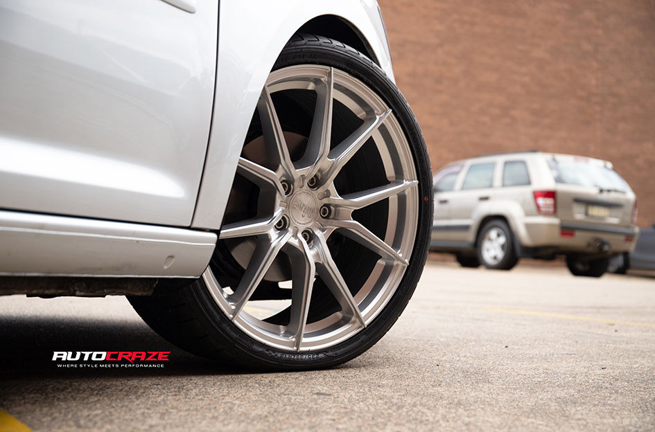 VOLKSWAGEN CADDY KING VENOM SILVER 