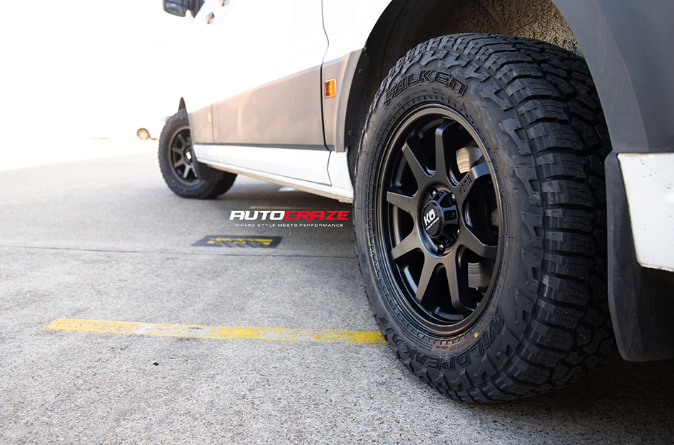 VOLKSWAGEN CRAFTER KING GRAPPLER SATIN BLACK