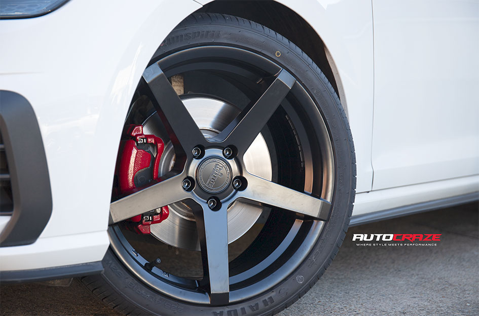 VOLKSWAGEN GOLF KING HOSTILE GLOSS BLACK