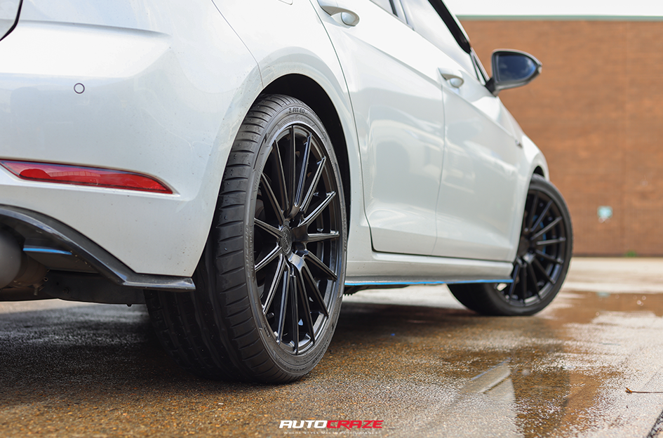 VOLKSWAGEN GOLF KING MILANO SATIN BLACK