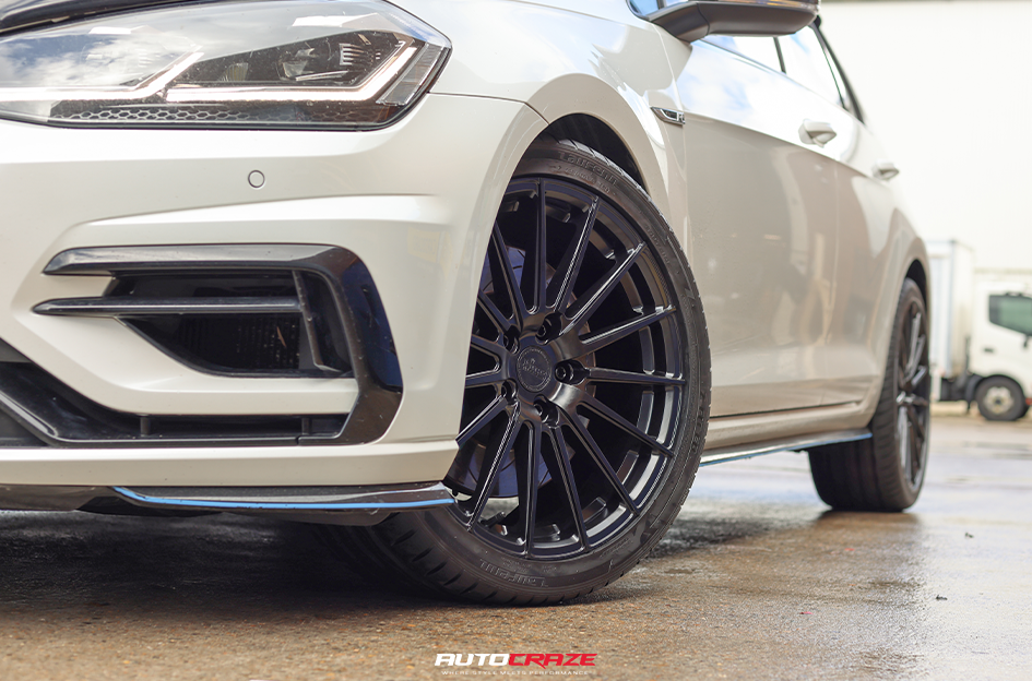 VOLKSWAGEN GOLF KING MILANO SATIN BLACK