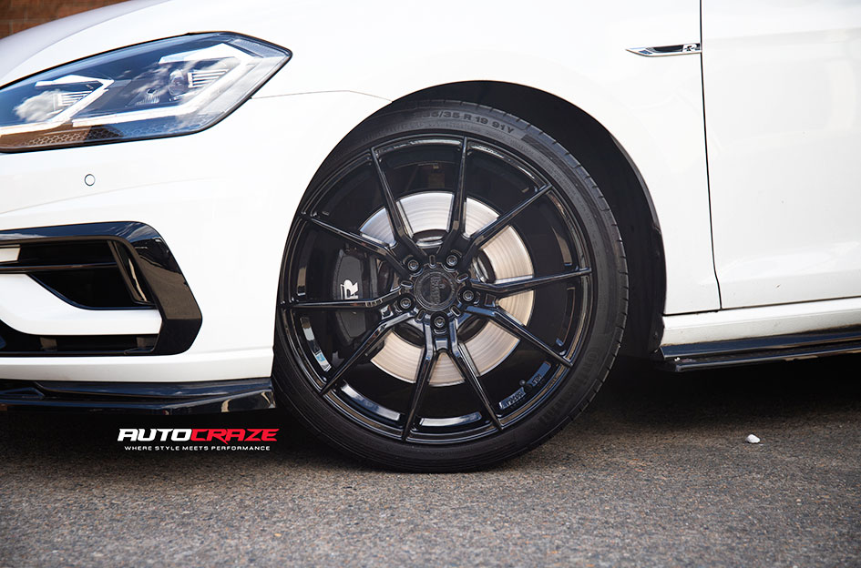 VOLKSWAGEN GOLF KING VENOM WHEELS GLOSS BLACK 