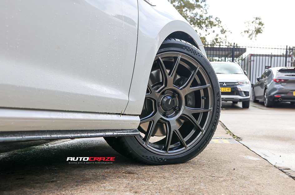 VOLKSWAGEN GOLF KONIG AMPLIFORM DARK METALLIC GRAPHITE