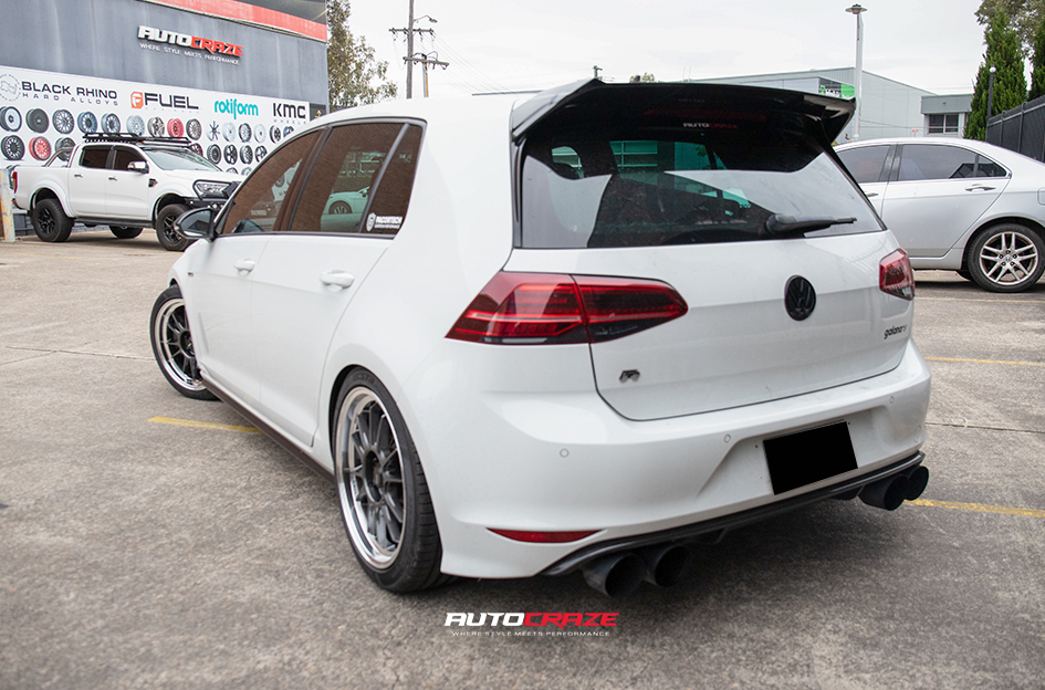 VOLKSWAGEN GOLF KONIG HYPERGRAM METALLIC CARBON W/MACHINED LIP