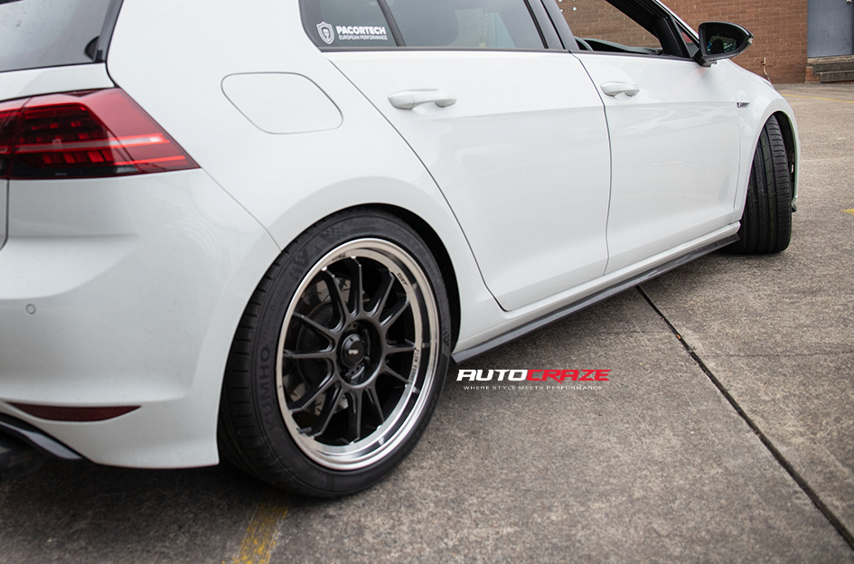 VOLKSWAGEN GOLF KONIG HYPERGRAM METALLIC CARBON W/MACHINED LIP