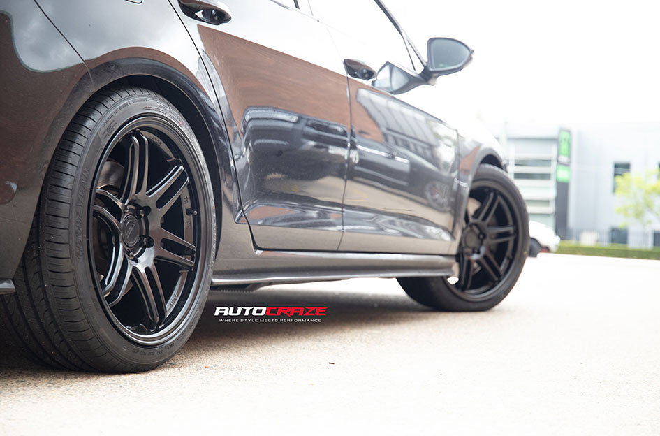 VOLKSWAGEN GOLF KOYA SF01 SATIN BLACK