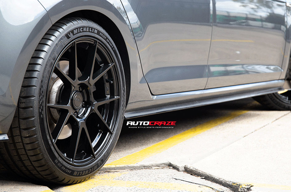 VOLKSWAGEN GOLF KOYA SF13 BLACK 