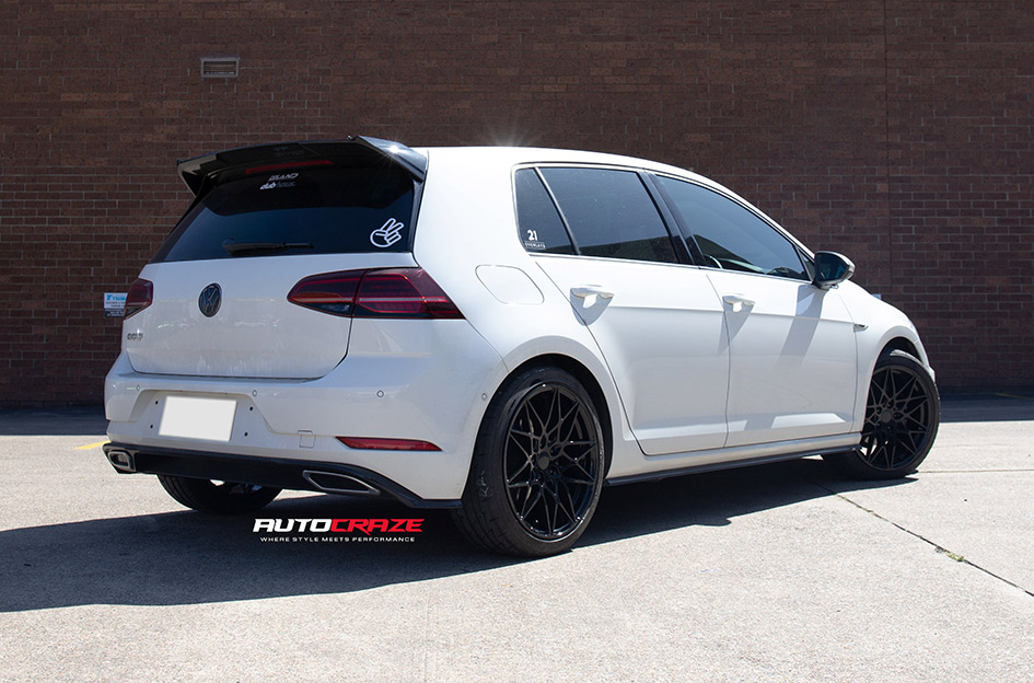VOLKSWAGEN GOLF MASON ZR1 GLOSS BLACK