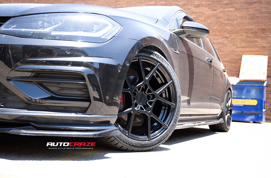 VOLKSWAGEN GOLF ROTIFORM KPS MATTE BLACK 