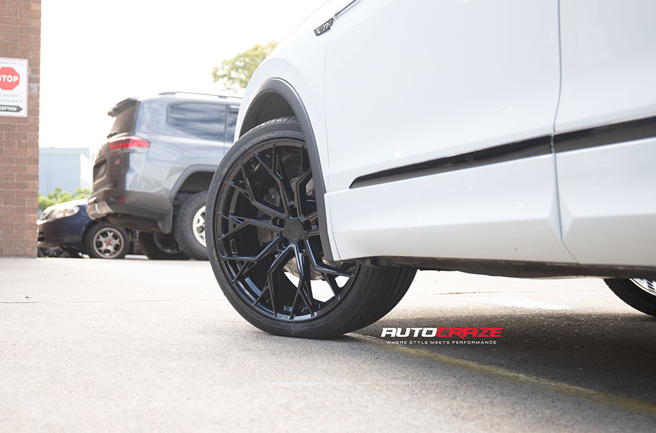 VOLKSWAGEN TIGUAN KOYA SF16 GLOSS BLACK