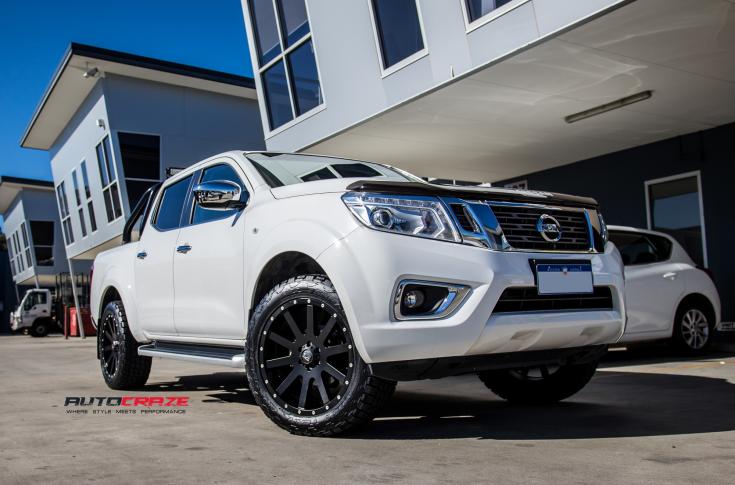 NISSAN NAVARA HEIST SATIN BLACK
