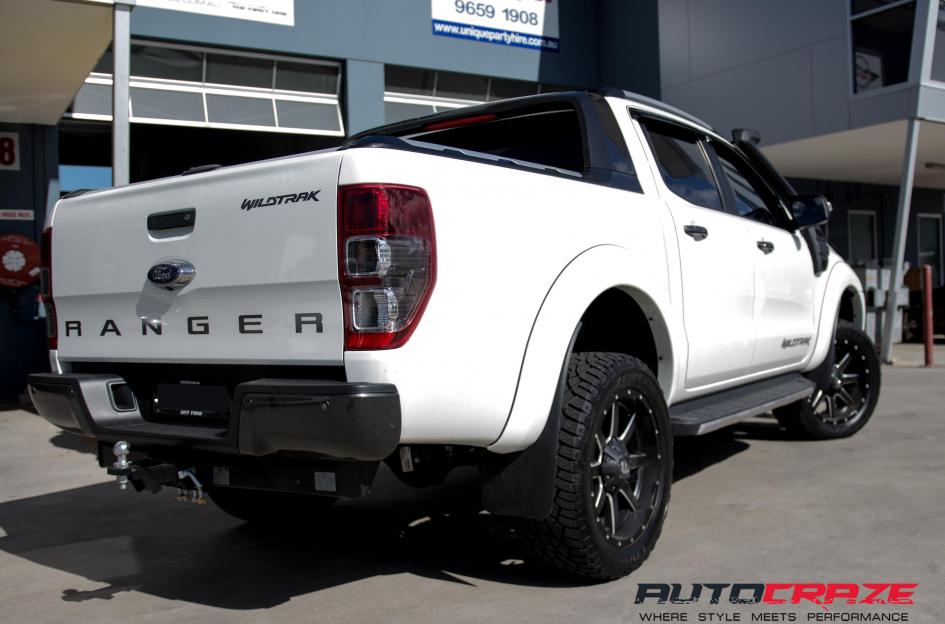 FORD RANGER MAVERICK GLOSS BLACK MILLED ACCENTS 4
