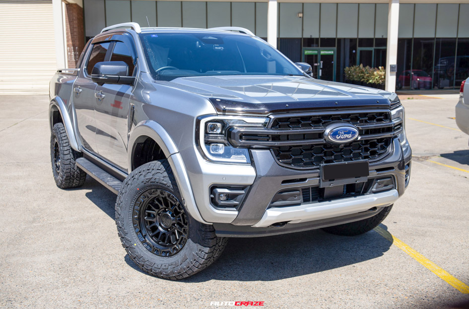 FORD RANGER NEXT GEN FUEL RAIL FC890 MATTE BLACK W/ GLOSS BLACK LIP