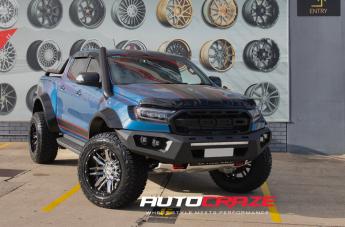 FORD RANGER RAPTOR MO202 CHROME GLOSS BLACK LIP