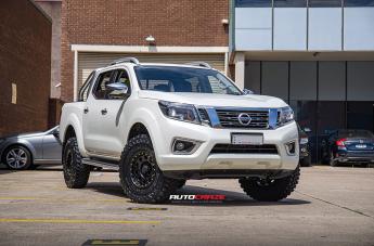 NISSAN NAVARA D LOCKER BLACK