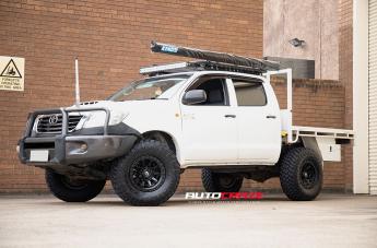 TOYOTA HILUX N70 4WD COVERT MATTE BLACK