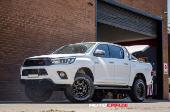 TOYOTA HILUX N80 4WD BLADE  OR GLOSS BLACK MILLED