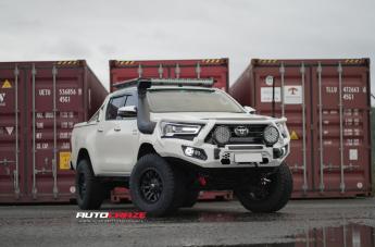 TOYOTA HILUX N80 4WD SLEDGE MATTE BLACK