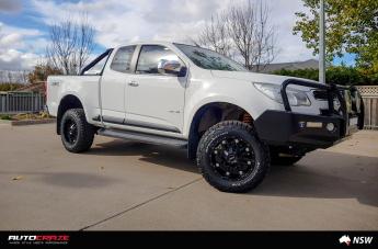 HOLDEN COLORADO BEAST SATIN BLACK