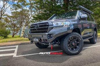 TOYOTA LANDCRUSIER PREDATOR CSA X SATIN BLACK