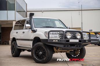 TOYOTA LANDCRUISER OFF ROAD PODIUM STAIN BLACK