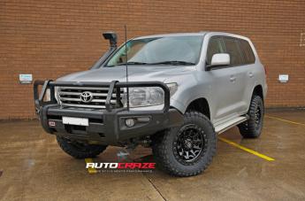 TOYOTA LANDCRUISER COVERT MATTE BLACK